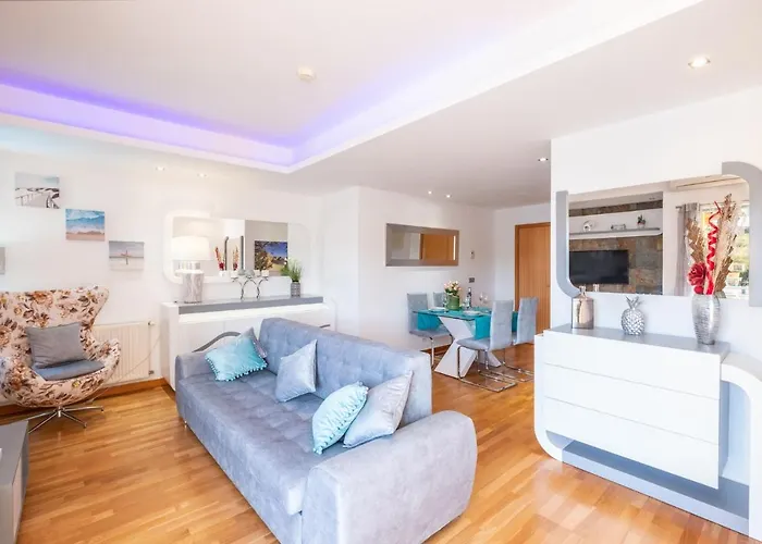 Funtastic Marina 1b3b Apartament